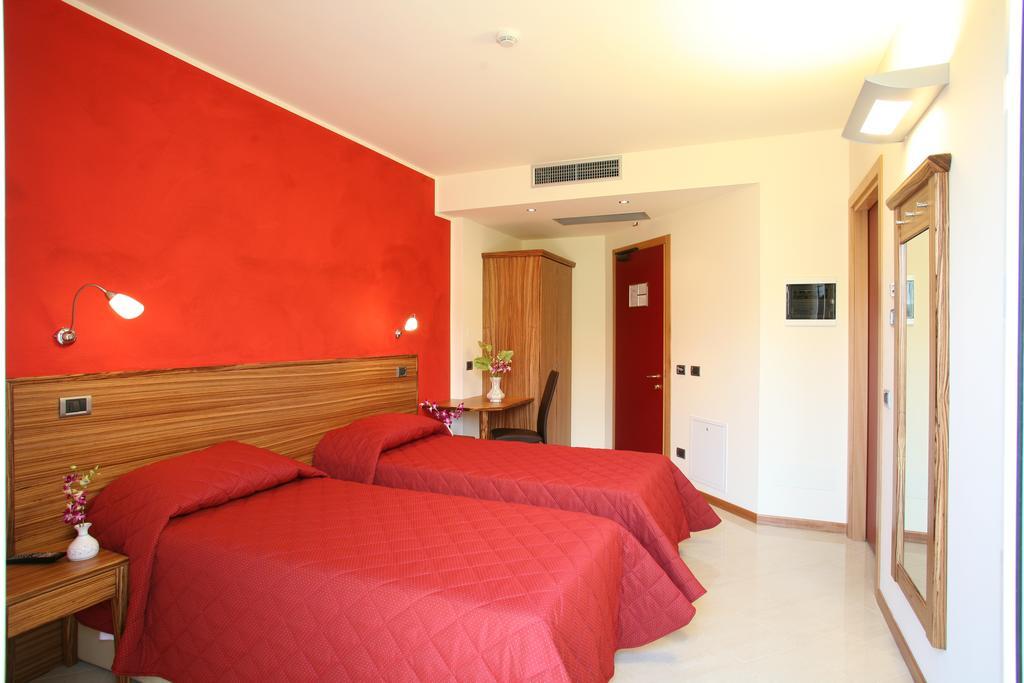 Hotel 5 Vie Almenno San Salvatore Quarto foto