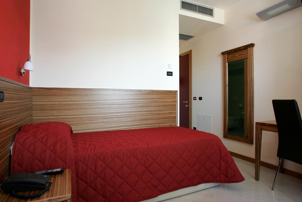 Hotel 5 Vie Almenno San Salvatore Quarto foto